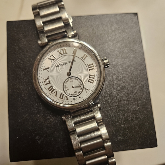Michael Kors Stainless Steel Watch with Box- Used - Picture 9 of 9